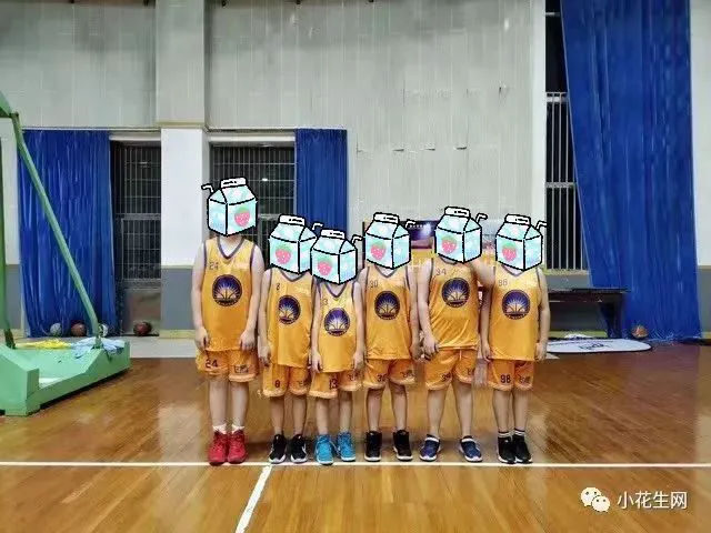 青少年篮球爱好者如何提高接球技巧?_0